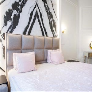 Appartement à 2 Chambres à Coucher