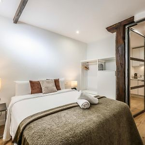 Encantador Apartamento Plaza Del Callao, Mid Term