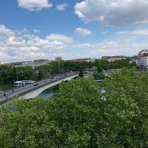Le Bleu Face Au Rhone By Chez Alam