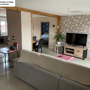 Appartement à 3 Chambres à Coucher