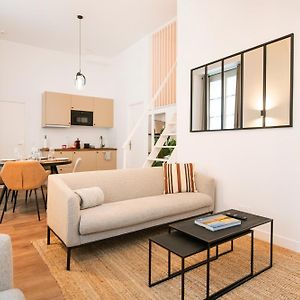 Appartement à 2 Chambres à Coucher