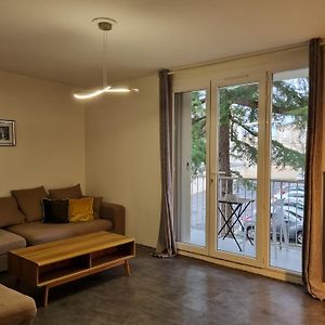 Appartement à 2 Chambres à Coucher