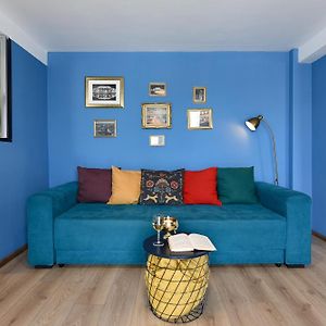 City-Centric Comfort: 1-Bedroom Apartment Near Military Circle