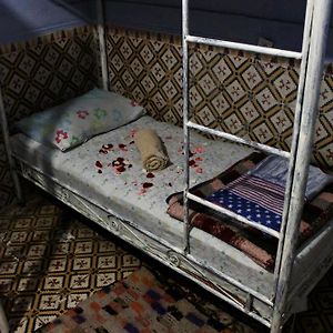 Dormitory Room Mixed