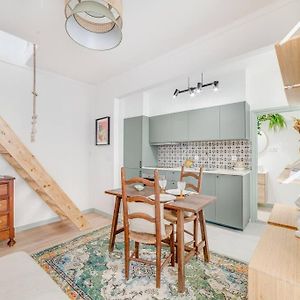 Appartement à 2 Chambres à Coucher