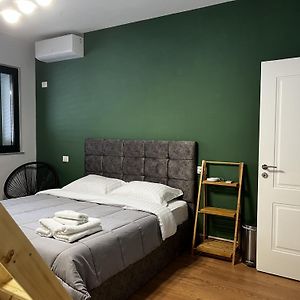 Family Private Bathroom Twin Room