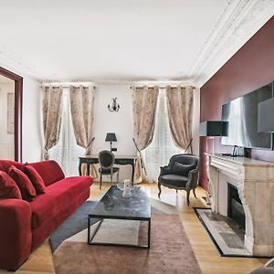 Appartement à 2 Chambres à Coucher
