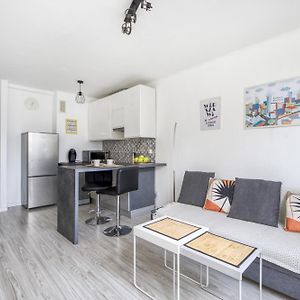 Central Apartment Rondo Onz