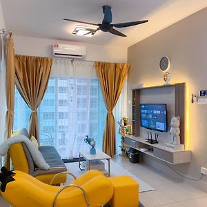 Corner Kl Pool View Rc Residence
