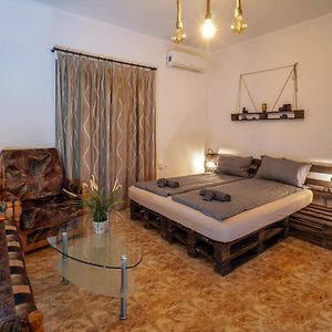 Appartement à 3 Chambres à Coucher