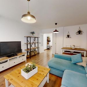 Appartement à 2 Chambres à Coucher