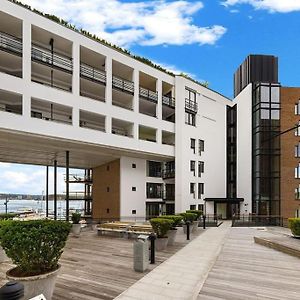 Large 41 Millions Kr Apartment - Seaview In Center