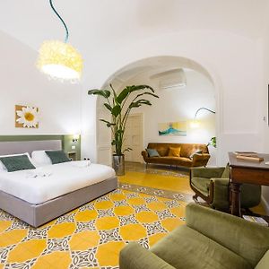 Kea Home, Entire House In The Heart Of Naples
