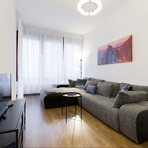 Kazinczy 3 Jewish Hq Bedroom + Living With Balcony