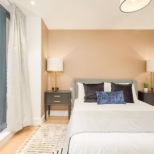 Appartement à 3 Chambres à Coucher