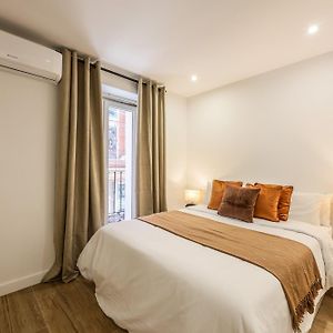Appartement à 2 Chambres à Coucher