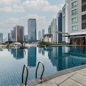 Dua Sentral Signature Suites