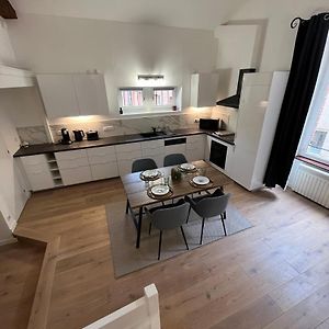 Appartement à 2 Chambres à Coucher