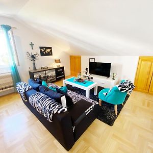 Appartement à 2 Chambres à Coucher