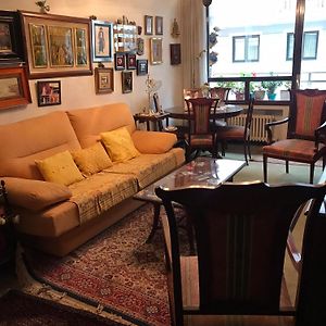 Appartement à 3 Chambres à Coucher