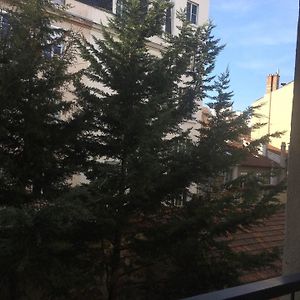 Le Vendome - Shared Appartment