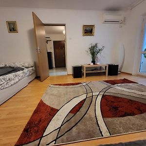Large And Comfortable Studio Mall Vitan Area