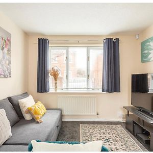New Manchester Getaway Home - Free Gated Parking With Fob