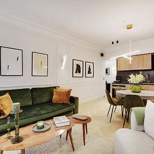 Appartement à 3 Chambres à Coucher