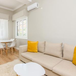 Appartement à 2 Chambres à Coucher