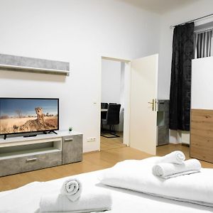 Appartement à 2 Chambres à Coucher