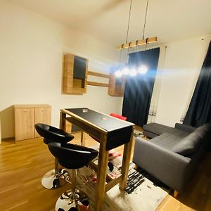 Niceapartmenthollerg.11