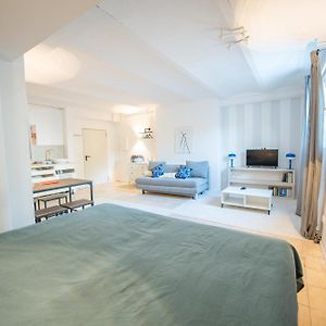 Kingsize Bett, Nahe Stadt Und Alster, Ruhig
