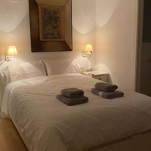 Appartement à 3 Chambres à Coucher
