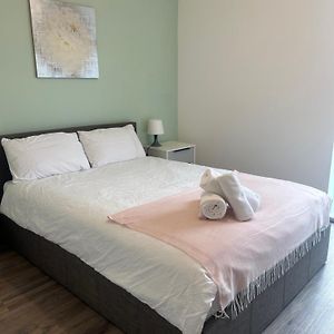 Appartement à 2 Chambres à Coucher