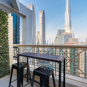 Luxury 2Br Downtown Apt With Burj Khalifa Views