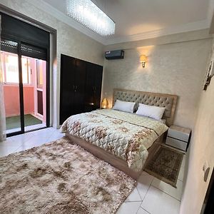 Nice New Apartment In The City Center