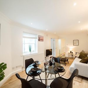 4 Bedrooms Peaceful Home Abbey Rd - St Johns Wood