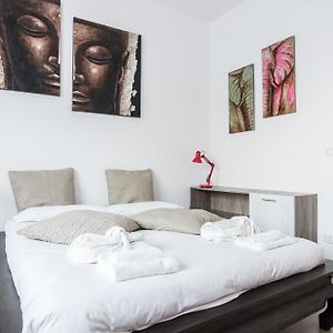 Appartement à 2 Chambres à Coucher