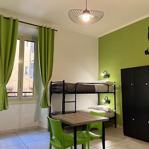 Chambre Juste Pour Femmes Dortoir