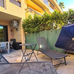 Résidence avec piscine, appartement avec terrasse pour 4 personnes