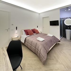 Private Bathroom King Room