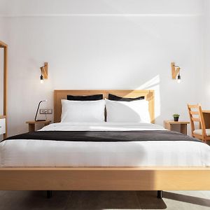 Acropolis Cozy Living
