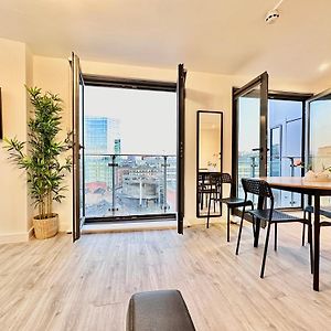 City Centre, Top Floor Apartment, Two Balconies