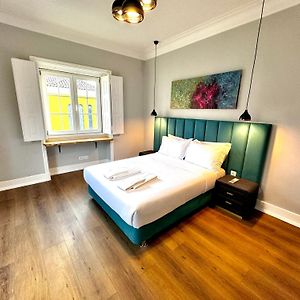 Relax And Explore Lisbon Suites And Rooms