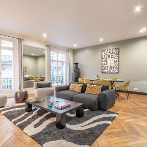 Appartement à 3 Chambres à Coucher