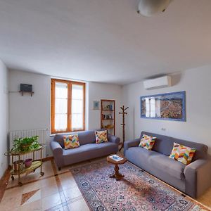 Appartement à 3 Chambres à Coucher