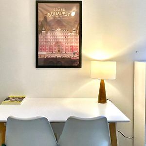 Charming Bright Sunny Studio Near Canal St Martin