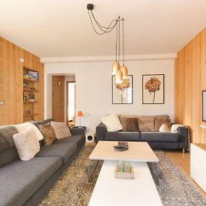 Appartement à 3 Chambres à Coucher