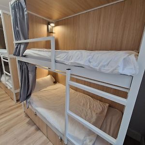 Dormitory Room Mixed