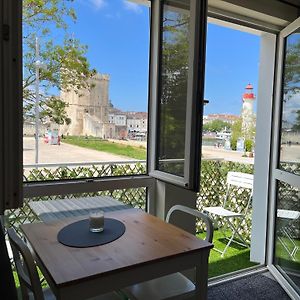 Les 3 Tours Et Parking